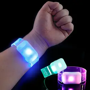 Concert RFID Programmable LED Wristband Remote Controlled Magnetic LED Bracelet For Big Events