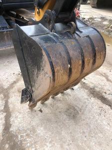 Excavadora SANY SY75 de 7 Toneladas de Alta Eficiencia Operativa, Mini Excavadora Usada en Granjas SY75 con Cabina Cerrada - Product Image 3