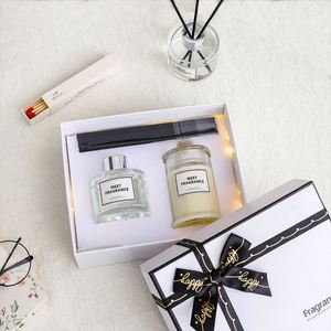 Bougie Diffuseur Bougies Bougies Sans Feu Coffret Cadeau Festival Romantique Bougie en Cire de Soja Set 4 Scent 100g - Product Image 5