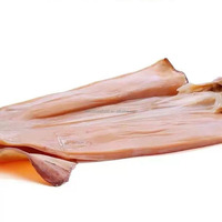 Calmar séché entier de qualité supérieure, séché au soleil avec soin, parfait pour la cuisine asiatique et l'exportation.