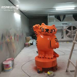 Statue en fibre de verre pour hall de cinéma, figurine de dessin animé sur le thème du cinéma et de la pop-culture pour la décoration de théâtre - Product Image 6