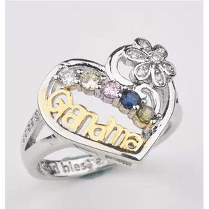 Anello a cuore bicolore per donna, design con lettere intarsiate, gioielli eleganti e alla moda - Product Image 2