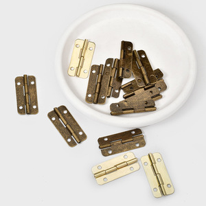 Charnière de meuble 37x17mm en fer bronze jaune à montage en surface, durable pour boîtes - Product Image 2