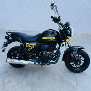 <span class=keywords><strong>Moto</strong></span> Super <span class=keywords><strong>Mini</strong></span> 150 Retro Bobber d'occasion, finition noire, phare LED rond, siège bas, idéale pour débutant, trajets urbains, <span class=keywords><strong>mini</strong></span> cruiser - Product Image 2