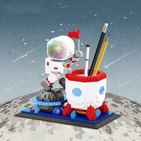 Ensemble de mini-blocs de construction à assembler avec lumière LED, série Astronaute Spatial, porte-crayons fusée et figurine astronaute, ensembles de briques