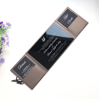 Invitation de luxe à trois volets en bronze métallisé scintillant avec carte en acrylique noir, enveloppe et cartes d'insertion pour fête de mariage