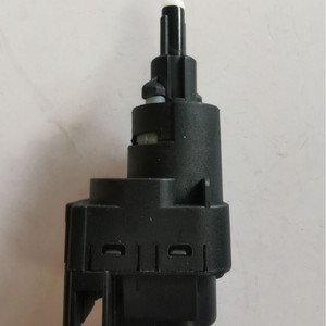 Interruptor de Luz de Freno DN306 para Volkswagen B5, Interruptores Automáticos para Luces de Freno de Automóvil - Product Image 3