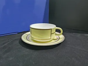Tetera de Porcelana Blanca con Tapa y Borde Dorado, Tetera Clásica, Servicio de Té para Hotel y Hogar - Product Image 5