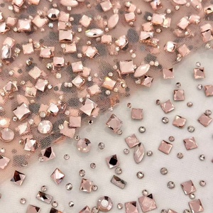 时尚热卖闪亮不规则水晶混合水钻薄纱面料不同形状宝石蕾丝面料 - Product Image 2