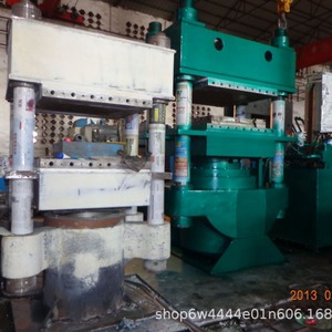 Presse de vulcanisation à quatre colonnes Henan Mingsai Machinery 800 tonnes, machine de pressage à chaud 900t, vulcaniseur de caoutchouc à cadre 1000 tonnes - Product Image 3