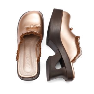 KUOCO Sabots en bois faits à la main Sandales compensées pour femmes Mules élégantes en bois - Product Image 2