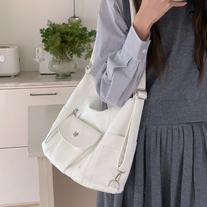 Mochila de Cuero Suave Blanca con Bolsillo con Cremallera y Correa Desmontable para Uso Diario Primavera 2025 - Product Image 5