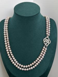 Luxuriöse Designer-Kamelien-Perlen Vintage-Halskette für Damen, Lange Mehrlagige Pullover-Kette, Hochzeits-Charm-Anhänger Schmuck - Product Image 4