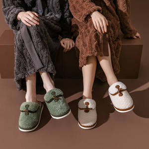 รองเท้าแตะผู้หญิงแบบใหม่สำหรับฤดูหนาว ผ้าฝ้ายนุ่มฟู อุ่นสบายสำหรับใส่ในบ้าน พร้อมพื้นรองรับแรงกระแทก ปิดนิ้วเท้า เหมาะสำหรับฤดูร้อน-ขายส่ง - Product Image 1