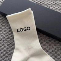 Nouvelles chaussettes en coton unisexes de haute qualité, personnalisées avec des motifs colorés, pour hommes, pour la course à pied, le fitness, les sports, absorbant la transpiration