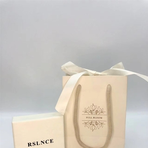 Sacs en papier personnalisés Boutique de cadeaux avec logo Shopping Customshopping - Product Image 4