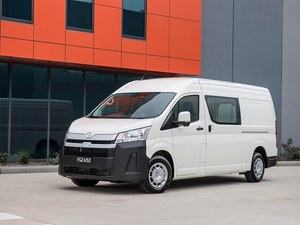 Nuovo Toyota Hiace 2026, Minibus di Lusso 13-15 Posti, Guida a Sinistra, Tetto Alto, per Turismo e Affari - Product Image 2