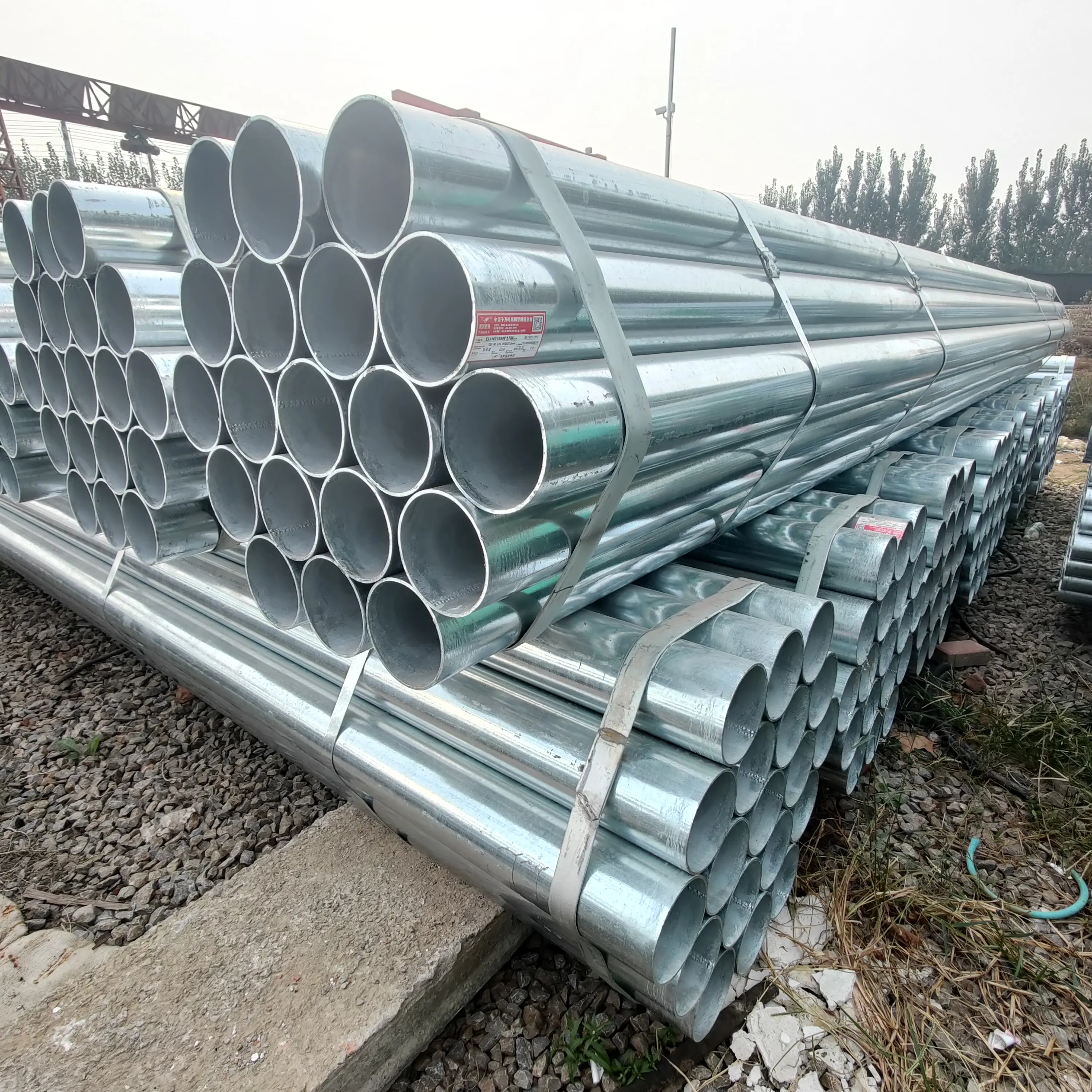 low price steel pipe manufactured in China with whole sale