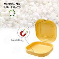 Vente en gros d'étuis pour prothèses dentaires avec logo personnalisé Boîte de rangement orthodontique respirante Fermeture magnétique forte Produit d'hygiène buccale polyvalent