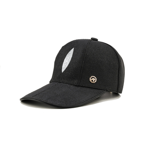 หมวกเบสบอลหนังแท้คุณภาพสูง ZENOS กันน้ำ พิมพ์ลายโลโก้โลหะสุดพิเศษ เหมาะสำหรับกีฬากอล์ฟและการเดินทาง - Product Image 5