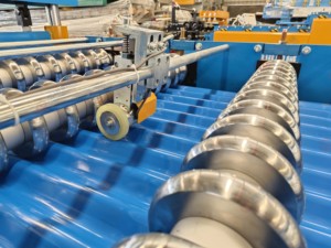 Factory Price Customized Pet <strong>Wave</strong> Roofing <strong>Making</strong> <strong>Machine</strong> Corrugated Transparent Tile Extrusion Line <strong>Wave</strong> <strong>Sheet</strong> <strong>Making</strong> <strong>Machine</strong> - Product Image 3