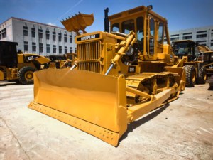 Topadoras de cadenas Caterpillar D6D D7G D8R usadas con motor Cummins, caja de cambios, bomba, motor y rodamientos, potencia de 161 kW - Product Image 4