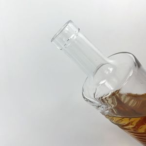 Botella de licor de vidrio con patrón tallado de base pesada con cuello largo botella de vino de vidrio de 750ml - Product Image 6