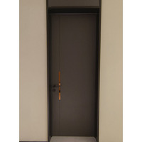Portes en bois moulurées apprêtées blanches, ignifuges, écologiques, durables, pour chambre et extérieur, pré-montées, prix de gros