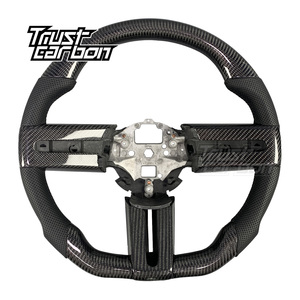 Volante de Fibra de Carbono Real Clásico Personalizado para <span class=keywords><strong>Ford</strong></span> <span class=keywords><strong>Mustang</strong></span> Quinta Generación Serie S197 <span class=keywords><strong>2005</strong></span>-2014 GT Coupé GT500 <span class=keywords><strong>Shelby</strong></span> - Product Image 1