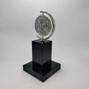 Trofeos y Placas de Premios <span class=keywords><strong>Tony</strong></span> de Metal Negro Plateado con Logotipo Personalizado al por Mayor de Fábrica 2026, Regalo de Recuerdo - Product Image 4