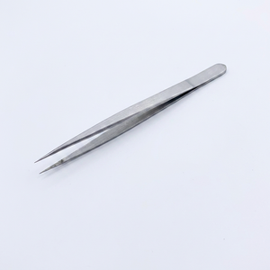 Pince à épiler cosmétique irrégulière en acier inoxydable 160 mm pour la fabrication de bijoux et la manipulation précise - Product Image 1