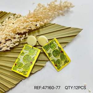 Pendientes rectangulares pintados con diseño de cactus amarillo y verde, pendientes colgantes para mujer, accesorio de joyería de moda estilo bohemio - Product Image 1