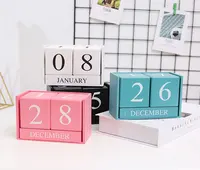 家庭やオフィスの装飾のためのヴィンテージ磁気木製カレンダーパーペチュアルデスク木製キューブカレンダー