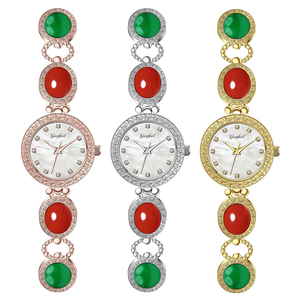 Montre-bracelet pour femme Gezfeel, pierres précieuses rouges et vertes, acier inoxydable, mouvement à quartz analogique rond, 30 mm, style élégant - Product Image 1