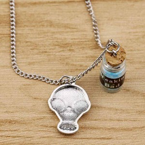 Collar de máscara TV Breaking Bad collar encanto botella transparente sostener arena azul y máscara de Gas collar de cadena para joyería de fiesta - Product Image 3