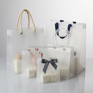 Sacola de Compras Reutilizável de Plástico Luxuosa em PP <span class=keywords><strong>PVC</strong></span> Transparente e Impermeável com Impressão Personalizada de Alta Qualidade - Product Image 1