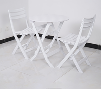 Ensemble table et chaises pliantes en plastique vert armée STG pour repas en plein air, villa et appartement - Meubles écologiques pour la maison