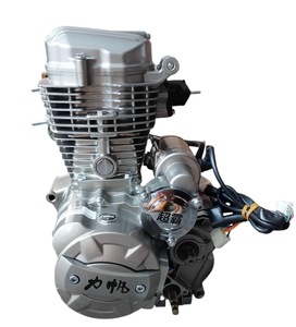 โรงงานส่งออกมอเตอร์ไซค์สามล้อ 200 ซีซี เครื่องยนต์ CDI รุ่น CG200 อัตราส่วนผสมน้ำมัน 9.0:1 เบนซิน 5 เกียร์ สำหรับเครื่องยนต์ CG200 โรงงานส่งออก - Product Image 2