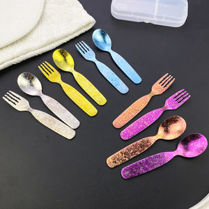 Juego de cuchara y tenedor de titanio puro para niños, vajilla portátil ligera plateada para bebés de 0 a 12 meses - Product Image 3