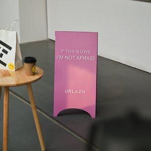 Tableros de exhibición rosas de doble cara de piso a techo en la entrada de la tienda, diseño creativo de alta gama - Product Image 3