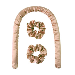 Diadema de satén en forma de U con juego de scrunchies para protección del cabello y uso diario - Product Image 3