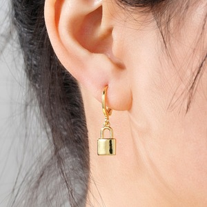 Orecchini pendenti a forma di lucchetto da donna, gioielli geometrici alla moda, regalo per l'uso quotidiano - Product Image 3