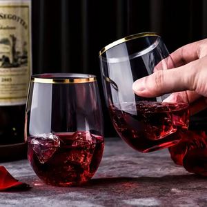 Verre à vin sans pied en plastique transparent incassable et recyclable de 16 oz avec bord doré, personnalisable et en gros - Product Image 6