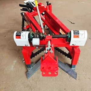 Venta al por mayor de maquinaria agrícola: Mini cosechadora de ajo y cacahuete de 8-15HP con tractor de arrastre y suspensión, fabricada en China - Product Image 2