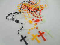 Kalung Salib Warna Campuran Bercahaya Grosir Kalung Rosario Bercahaya Plastik Sepuluh Warna