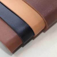 Rouleaux de cuir synthétique PU pour chaussures semelle intermédiaire sandale cuir épais synthétique