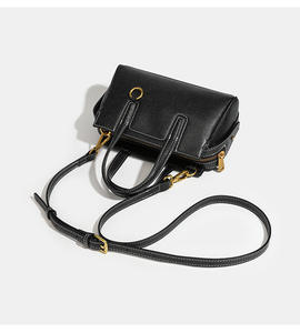 Custom Vegetable Tanned Leather Women's New Retro Shoulder Crossbody <b>Handbag</b> <b>Black</b> Genuine Leather <b>Small</b> Tote Bag - Product Image 5