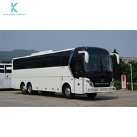 Le bus touristique de luxe le plus vendu, XML6125, avec 73 sièges, adapté aux voyages longs et courts, est presque neuf