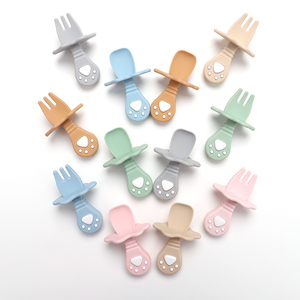 Cuchara ergonómica de silicona sin Bpa para bebé para alimentación independiente de niños pequeños, pre-cuchara de entrenamiento de punta suave, utensilios de destete seguros sólidos - Product Image 5