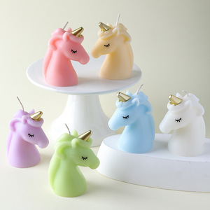 เทียนรูปยูนิคอร์นมาการอง หลายสี กลิ่นหอมการ์ตูน สำหรับตกแต่งเค้กวันเกิดและสร้างบรรยากาศ - Product Image 4
